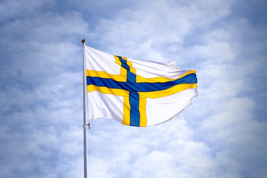 Sverigefinnarnas flagga designad av Ali Jonasson