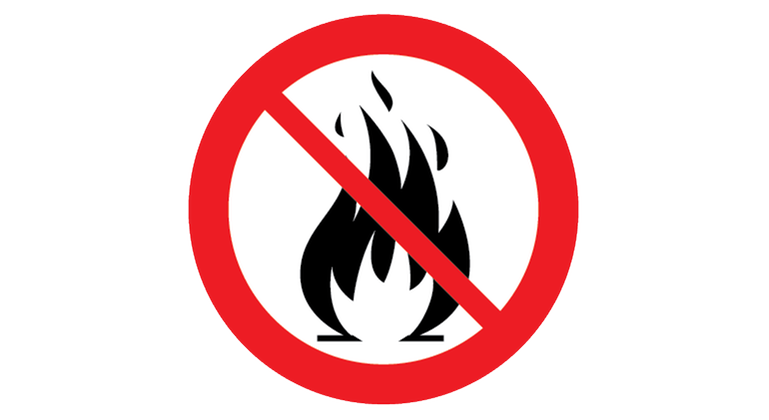 Symbolen för brandrisk: en röd stoppsymbol över en svart öppen eld.